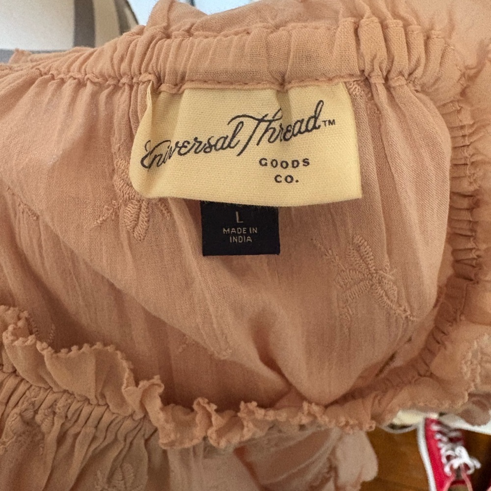 Universal Thread Pink Blouse - Picture 5 of 5